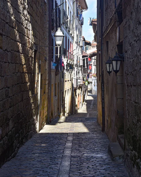 Hondarribia Spain Aug 2021 Traditional Basque Houses Cobble Stone Streets — Stock Photo, Image