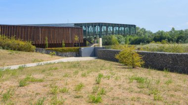 Vitoria-Gasteiz, İspanya - 21 Ağustos 2021: Vitoria-Gestaiz yakınlarındaki Salburua sulak arazilerinde vahşi yaşam gözlemi