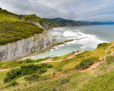Zumaia ve Deba, İspanya arasında Bask Sahili UNESCO Global Geopark 'taki Flysch kaya oluşumları