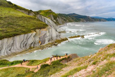 Zumaia ve Deba, İspanya arasında Bask Sahili UNESCO Global Geopark 'taki Flysch kaya oluşumları