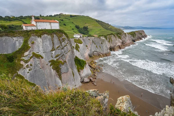 Zumaia Espanha Agosto 2021 Igreja San Telmo Penhascos Flysch Costa — Fotografia de Stock