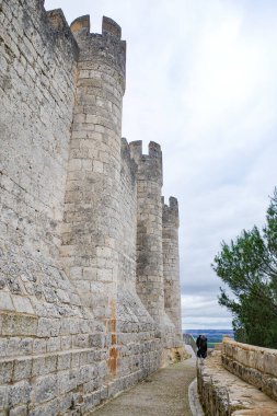 Penafiel, İspanya - 6 Mart 2025: 10. yüzyıl Penafiel Kalesi, Kastilya ve Leon