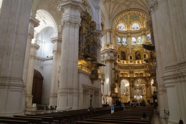 Granada, İspanya - 21 Ekim 2025: Santa Maria de la Encarnacion Katedrali