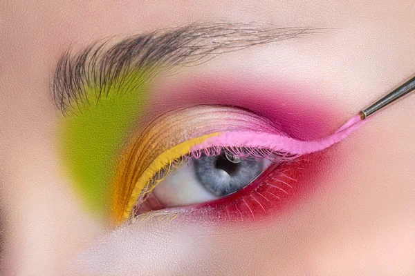 Frauenauge mit schönem Make-up — Stockfoto