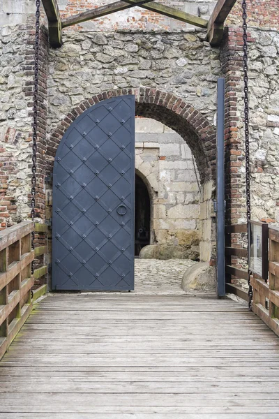 Altes Burgtor und Zugbrücke Stockbild