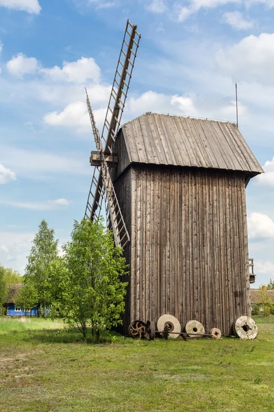 The open-air museum in Maurzyce, old windmill, Poland — Stock Photo, Image