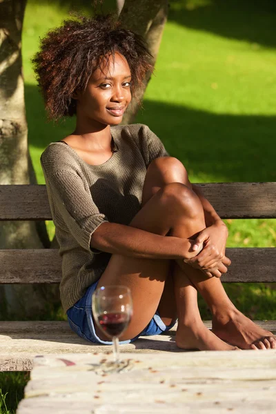 Joven mujer afroamericana —  Fotos de Stock