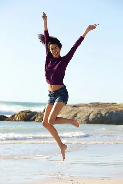 Alegre joven negro mujer — Foto de Stock