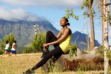 Kadın egzersiz çalışan mola 