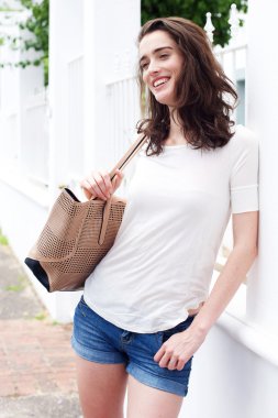 Genç çekici kadın. 