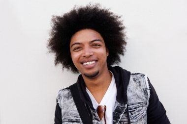 Cool genç siyah adam 