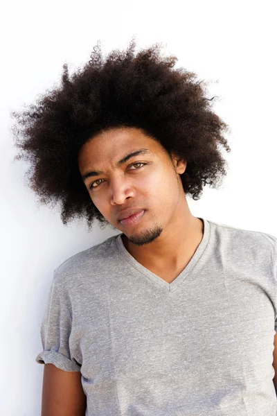 Cool modelo de moda masculina con afro — Foto de Stock