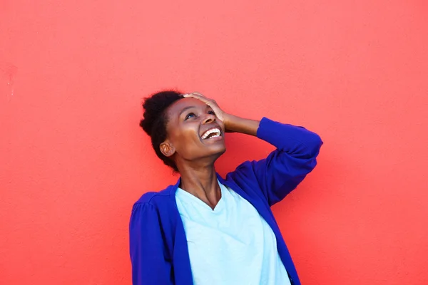 Junge afrikanische Hündin — Stockfoto