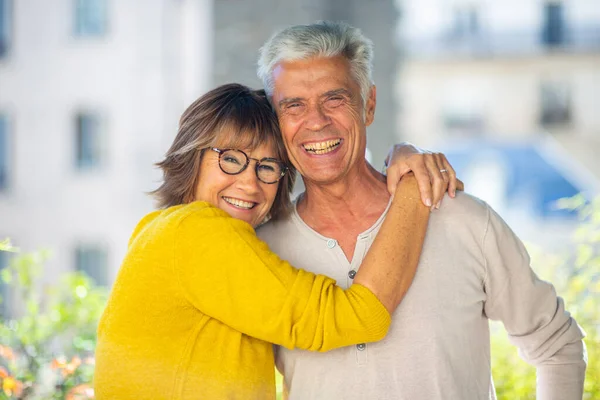 Närbild Porträtt Glad Mogen Man Och Kvinna Relation — Stockfoto