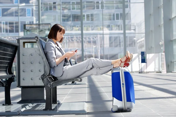 Warten auf den nächsten Flug — Stockfoto