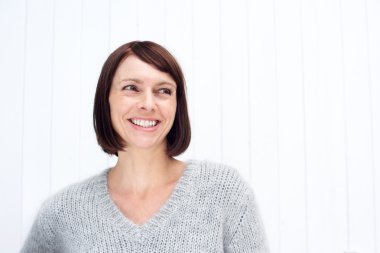 gülümseyen orta yaşlı kadın