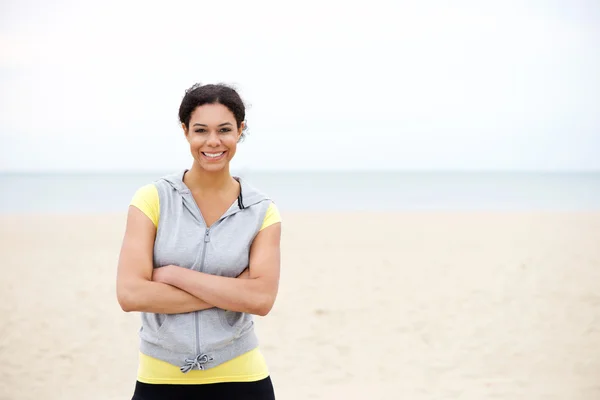 Confident african american sports woman smiling — Stock Photo, Image