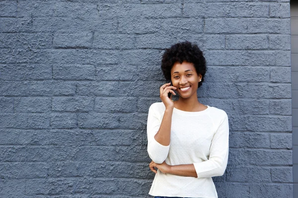 Mujer africana feliz —  Fotos de Stock