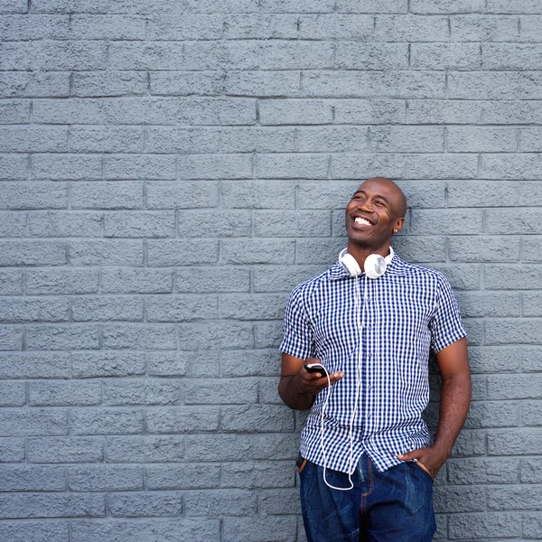 Ευτυχισμένος αφρικανική αμερικανική άνθρωπος — Φωτογραφία Αρχείου