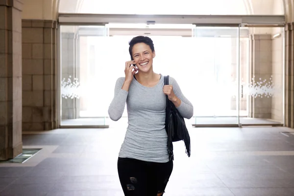 Smiling young woman — Stock Photo, Image