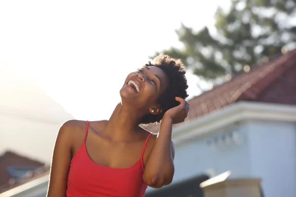 Jovem mulher negra — Fotografia de Stock