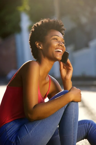 Donna che parla al cellulare — Foto Stock