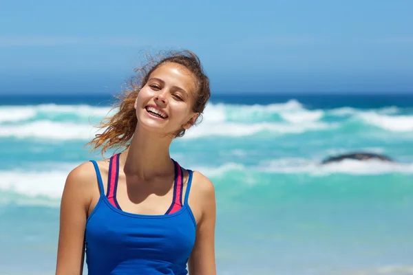 Smiling young sporty woman — Stock Photo, Image