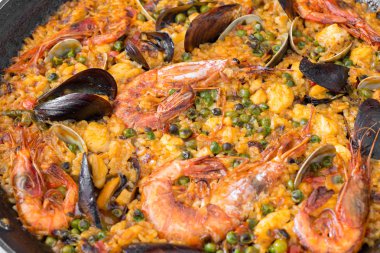 tipik İspanyol paella
