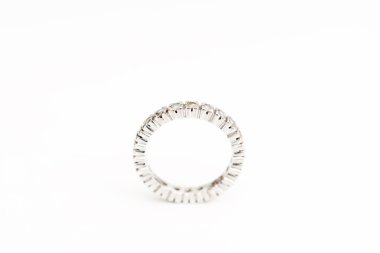 Platin ve elmas yüzük