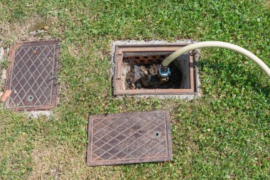 bahçe hortumu sulama