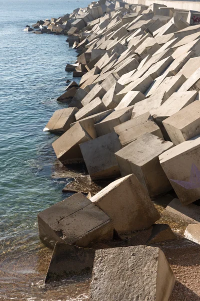 Bloques de cemento de rompeolas — Foto de Stock