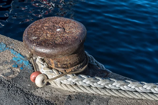 Bollard in a port — Stock Photo, Image