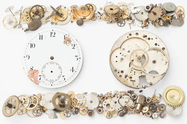 Ремонт и реставрация часов — стоковое фото