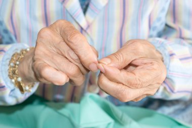 Eller üst düzey dikiş