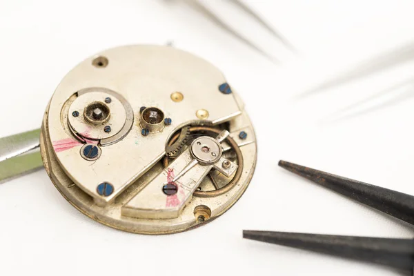 Reparação e restauração de relógios — Fotografia de Stock