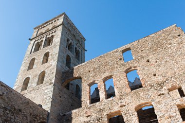 Port De La Selva (İspanya) - manastır Sant Pere De