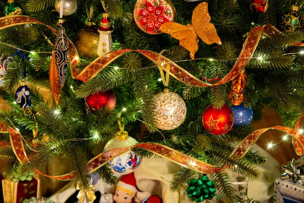 Noel Ağacı Süslemeleri Yeni Yıl Noel Ağacı Işığı Noel Dekorasyonu — Stok fotoğraf
