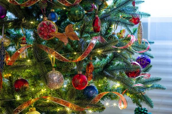 Dekoracje Choinkowe Nowy Rok Oświetlenie Choinki Pomysły Świąteczne Przytulny Wystrój — Zdjęcie stockowe