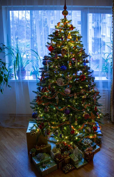 Árbol Navidad Decoraciones Año Nuevo Iluminación Del Árbol Navidad Ideas — Foto de Stock