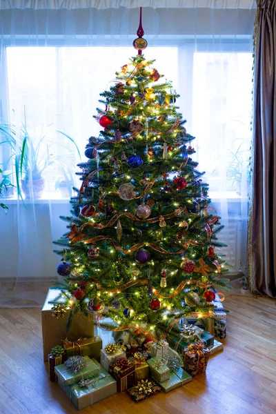 Árbol Navidad Decoraciones Año Nuevo Iluminación Del Árbol Navidad Ideas — Foto de Stock