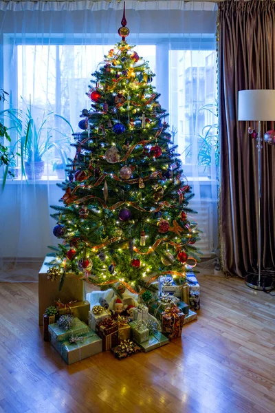 Árbol Navidad Decoraciones Año Nuevo Iluminación Del Árbol Navidad Ideas — Foto de Stock