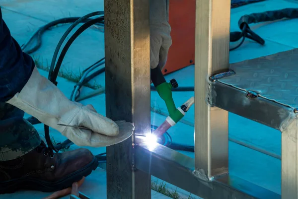 Kurulumdan Önce Endüstriyel Kaynak Toplama Hazırlığı