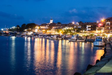 Deniz kıyısında yaz manzara akşam