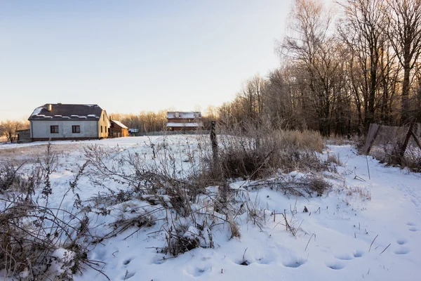 Paisagem de inverno de aldeia — Fotografia de Stock
