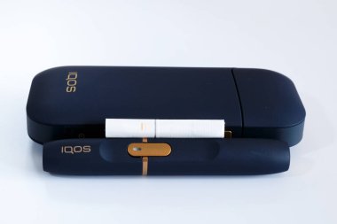 Novokuznetsk, Rusya 21.02.2020 yıl. Küçük sigaralar içmek için hazır. Yazı