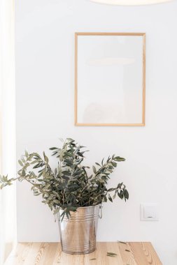 Mutfak arka planındaki çerçeveyi düzenle. İskandinav ev tasarımı.