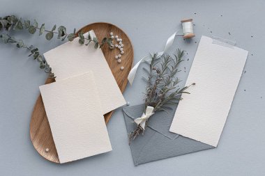 Romantik lavanta modeli. Düğün davetiyesi..