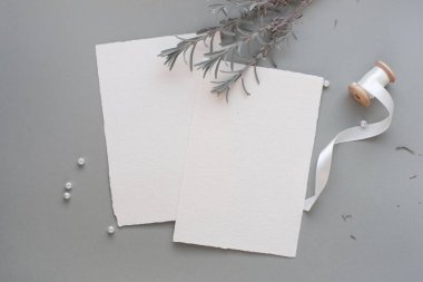 Romantik lavanta modeli. Düğün davetiyesi..