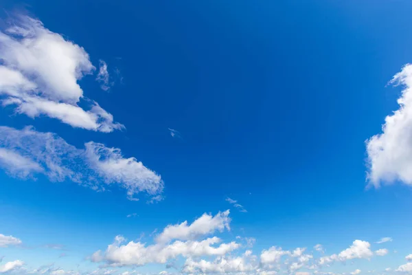 Nuvole Bianche Morbide Sul Cielo Blu Bellissimo Sfondo Della Natura — Foto Stock