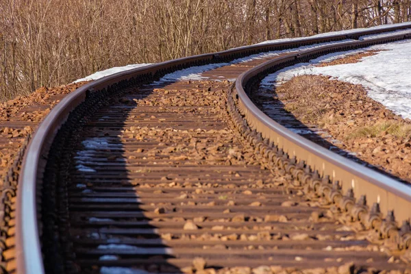 Kışın Demiryolu Yol Kenarında Kar Var Ulaşım Manzarası — Stok fotoğraf